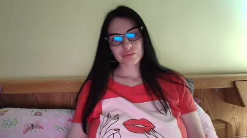 Ivory online show from March 6, 2025, 5:33 pm