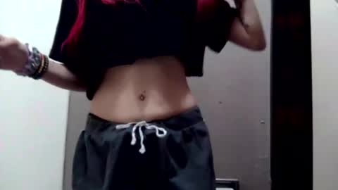 Snapshot of ivorytrixx chatting on January 17, 2026, 6:44 pm ivorytrixx online show from January 17, 2026, 6:44 pm