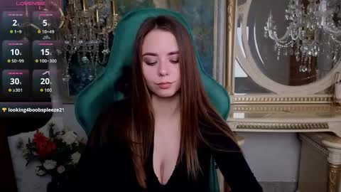 Snapshot of ivorywood_ chatting on September 21, 2025, 2:19 pm ivorywood_ online show from September 21, 2025, 2:19 pm