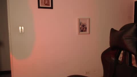 Snapshot of ivvy_bloom chatting on May 6, 2026, 1:03 am IVVY online show from May 6, 2026, 1:03 am