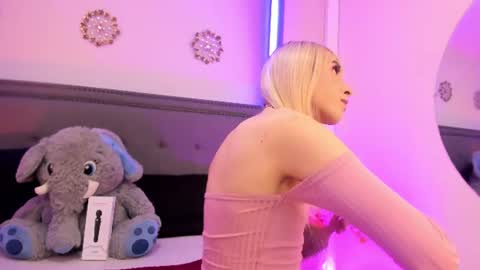 ivi rosse  online show from July 10, 2026, 1:47 pm