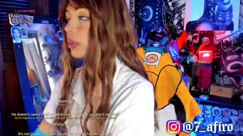   -    online show from May 19, 2026, 8:37 pm