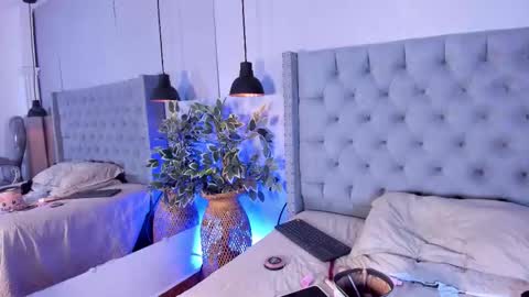 Snapshot of ivy_li chatting on March 8, 2026, 8:01 pm Daniela online show from March 8, 2026, 8:01 pm