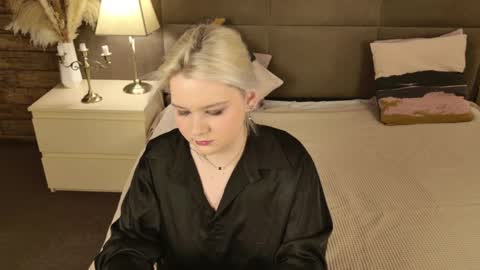 Snapshot of ivy_marlowe chatting on April 7, 2026, 8:31 pm Ivy online show from April 7, 2026, 8:31 pm