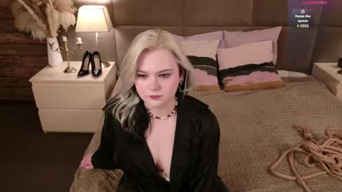 Snapshot of ivy_marlowe chatting on April 26, 2026, 9:07 am Ivy online show from April 26, 2026, 9:07 am