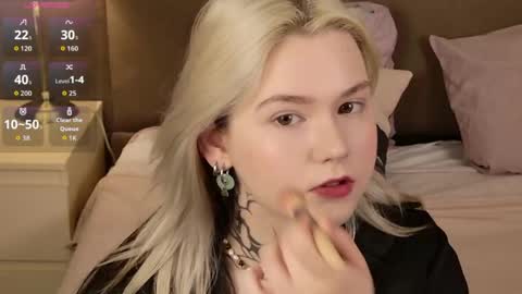 Snapshot of ivy_marlowe chatting on May 16, 2026, 9:39 am Ivy online show from May 16, 2026, 9:39 am
