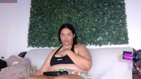 ivy_moon6 online show from June 23, 2026, 3:21 pm