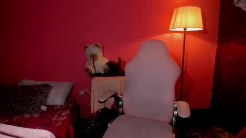 vivian online show from February 21, 2026, 8:43 pm