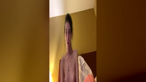 ivy_rose90 online show from June 3, 2026, 2:36 am
