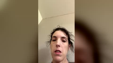 Snapshot of ivy_rose90 chatting on June 12, 2026, 8:41 pm ivy_rose90 online show from June 12, 2026, 8:41 pm