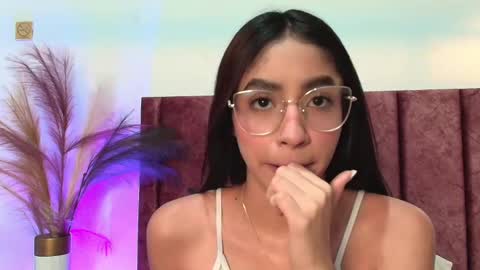 IvyJhonss online show from September 17, 2025, 11:45 am