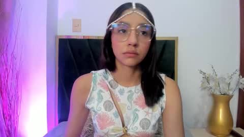 IvyJhonss online show from October 15, 2025, 11:43 am