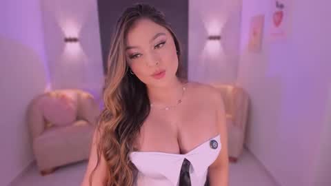 Ivy online show from December 5, 2025, 1:25 am