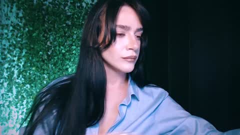 Snapshot of ivyjonson chatting on February 5, 2025, 5:20 pm Miss Ivy online show from February 5, 2025, 5:20 pm