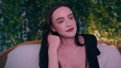 Snapshot of ivyjonson chatting on November 22, 2025, 8:08 pm Miss Ivy online show from November 22, 2025, 8:08 pm