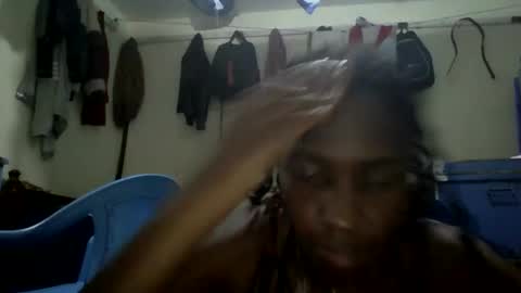 Snapshot of ivyk_ chatting on February 14, 2026, 5:21 pm ivyk_ online show from February 14, 2026, 5:21 pm