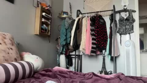 Ivy online show from February 12, 2026, 8:15 pm