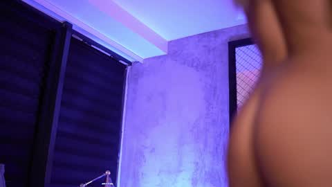 IvyRowa online show from March 11, 2025, 10:31 pm