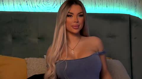 Snapshot of ivyrubens chatting on February 18, 2025, 4:04 am Ivy online show from February 18, 2025, 4:04 am