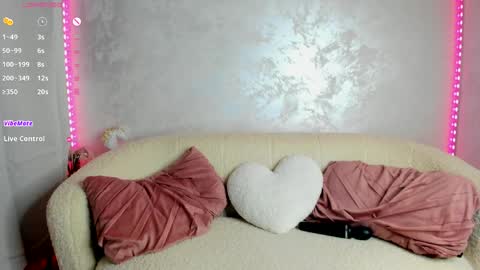 Snapshot of ivytease_ chatting on May 21, 2026, 5:25 am Ivt online show from May 21, 2026, 5:25 am