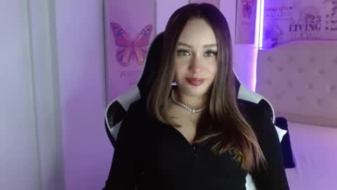 Ivy online show from February 18, 2025, 8:25 pm