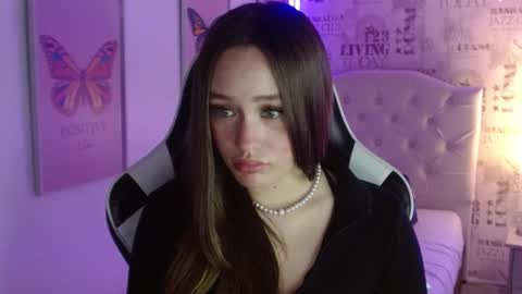 Ivy online show from February 18, 2025, 11:30 pm