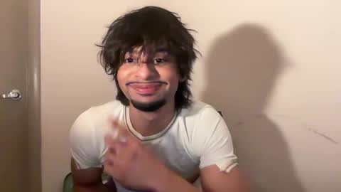 Snapshot of iwannabeagarden chatting on November 4, 2025, 4:00 am N online show from November 4, 2025, 4:00 am