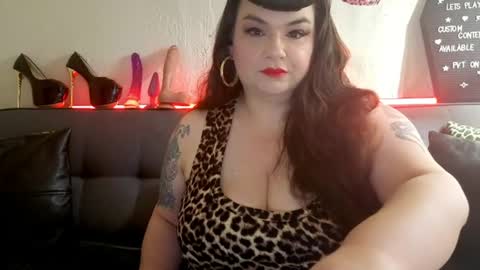 Snapshot of iwazsoaking1 chatting on July 26, 2026, 12:34 pm Gwen LaCourt online show from July 26, 2026, 12:34 pm