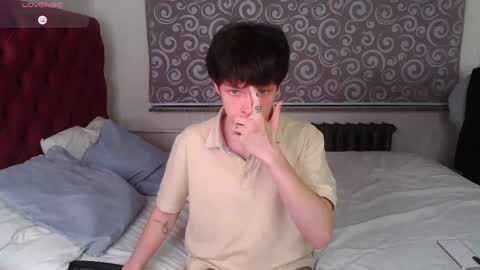 Maxim online show from April 10, 2026, 8:35 pm