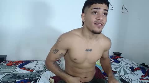 Snapshot of izaak_taylor7 chatting on September 29, 2025, 7:30 pm izaack online show from September 29, 2025, 7:30 pm