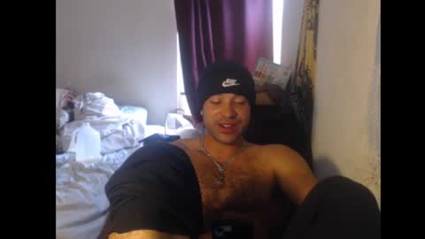 Snapshot of izak144 chatting on July 21, 2026, 5:26 pm izak144 online show from July 21, 2026, 5:26 pm