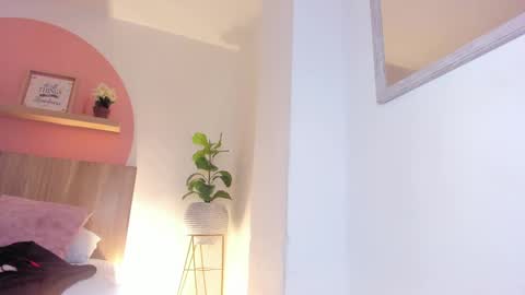 Iza online show from February 8, 2025, 10:08 pm