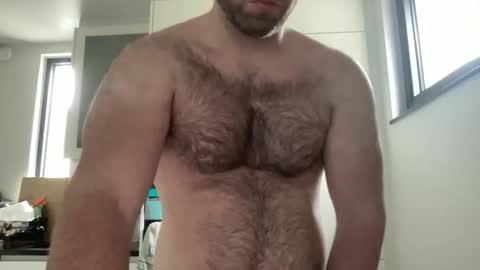 Izylduur online show from April 4, 2026, 10:46 am