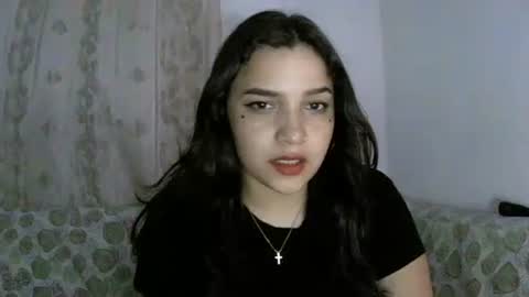izzy_32 online show from December 17, 2025, 7:14 am