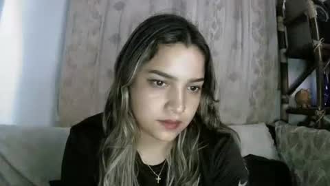Snapshot of izzy_32 chatting on April 19, 2026, 8:46 am izzy_32 online show from April 19, 2026, 8:46 am