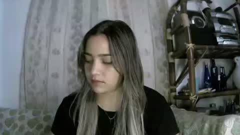 Snapshot of izzy_32 chatting on April 29, 2026, 7:56 am izzy_32 online show from April 29, 2026, 7:56 am
