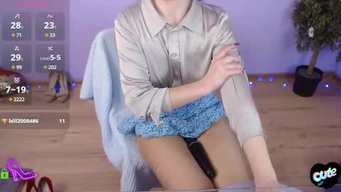 Queen of nylon  Victoria online show from February 19, 2025, 5:38 am