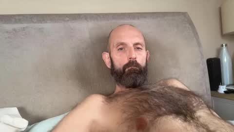 izzysboytoy1 online show from January 12, 2026, 10:09 am