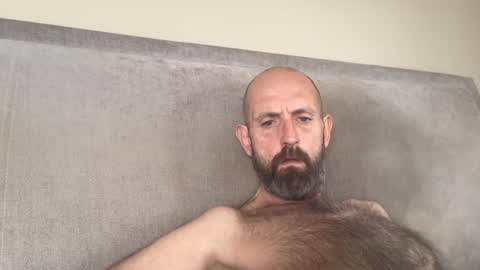 izzysboytoy1 online show from April 4, 2026, 9:29 am