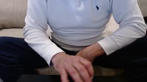 Snapshot of j335129 chatting on February 1, 2026, 2:48 pm James online show from February 1, 2026, 2:48 pm