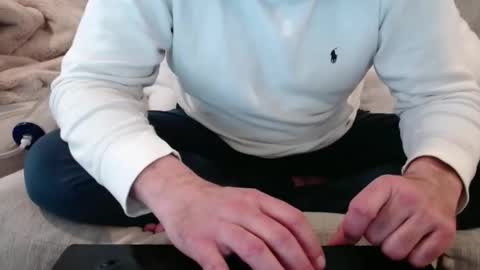 Snapshot of j335129 chatting on February 14, 2026, 4:48 pm James online show from February 14, 2026, 4:48 pm