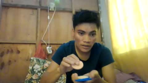 Snapshot of j573761 chatting on June 16, 2026, 2:36 am j573761 online show from June 16, 2026, 2:36 am