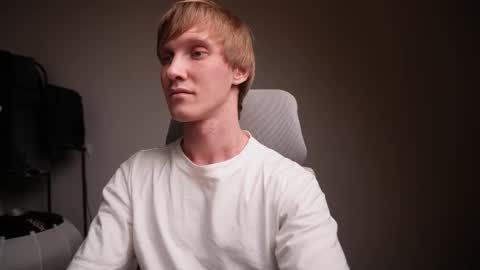 Danny online show from December 21, 2025, 8:10 am