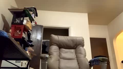 Snapshot of j_boogie_mane chatting on December 4, 2024, 12:36 pm j boogie online show from December 4, 2024, 12:36 pm