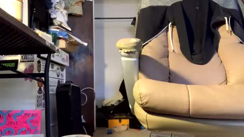 Snapshot of j_boogie_mane chatting on March 11, 2025, 10:09 pm j boogie online show from March 11, 2025, 10:09 pm