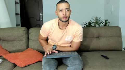 Calix  Independient model Insta and twt Calixsnake online show from December 30, 2024, 1:15 am