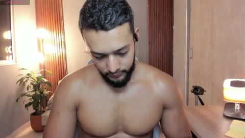 Snapshot of j_calix chatting on May 22, 2026, 11:32 pm Calix Independient model Insta and twt Calixsnake online show from May 22, 2026, 11:32 pm