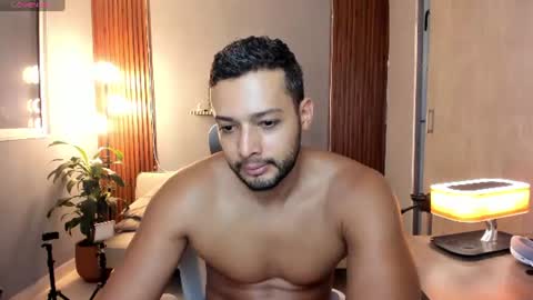 Snapshot of j_calix chatting on June 10, 2026, 8:08 pm Calix Independient model Insta and twt Calixsnake online show from June 10, 2026, 8:08 pm