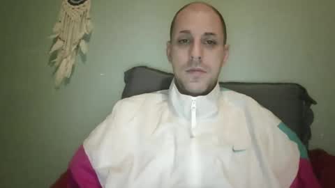 j_lion85 online show from December 2, 2025, 9:47 am