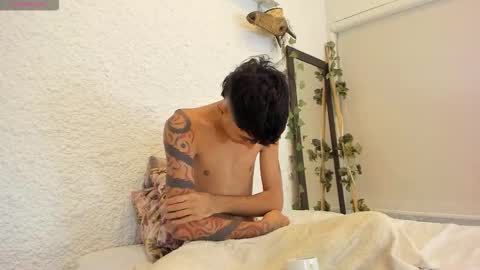 j_martony online show from December 19, 2025, 12:56 pm